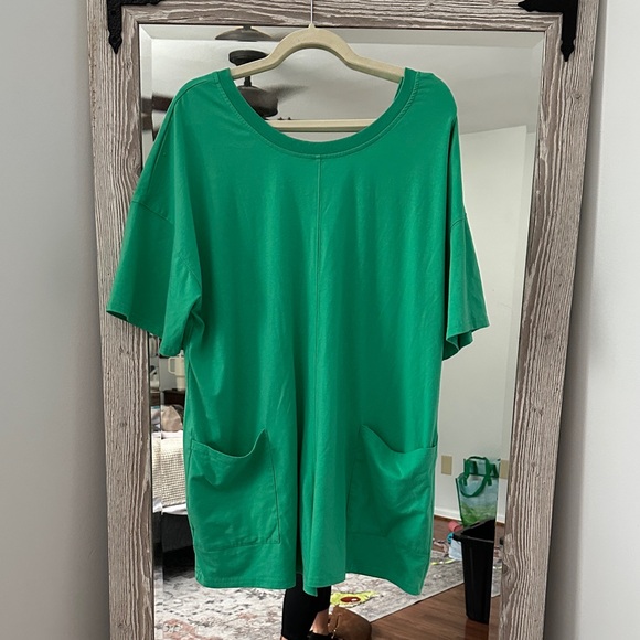 Green Short romper with Pockets - Picture 1 of 4